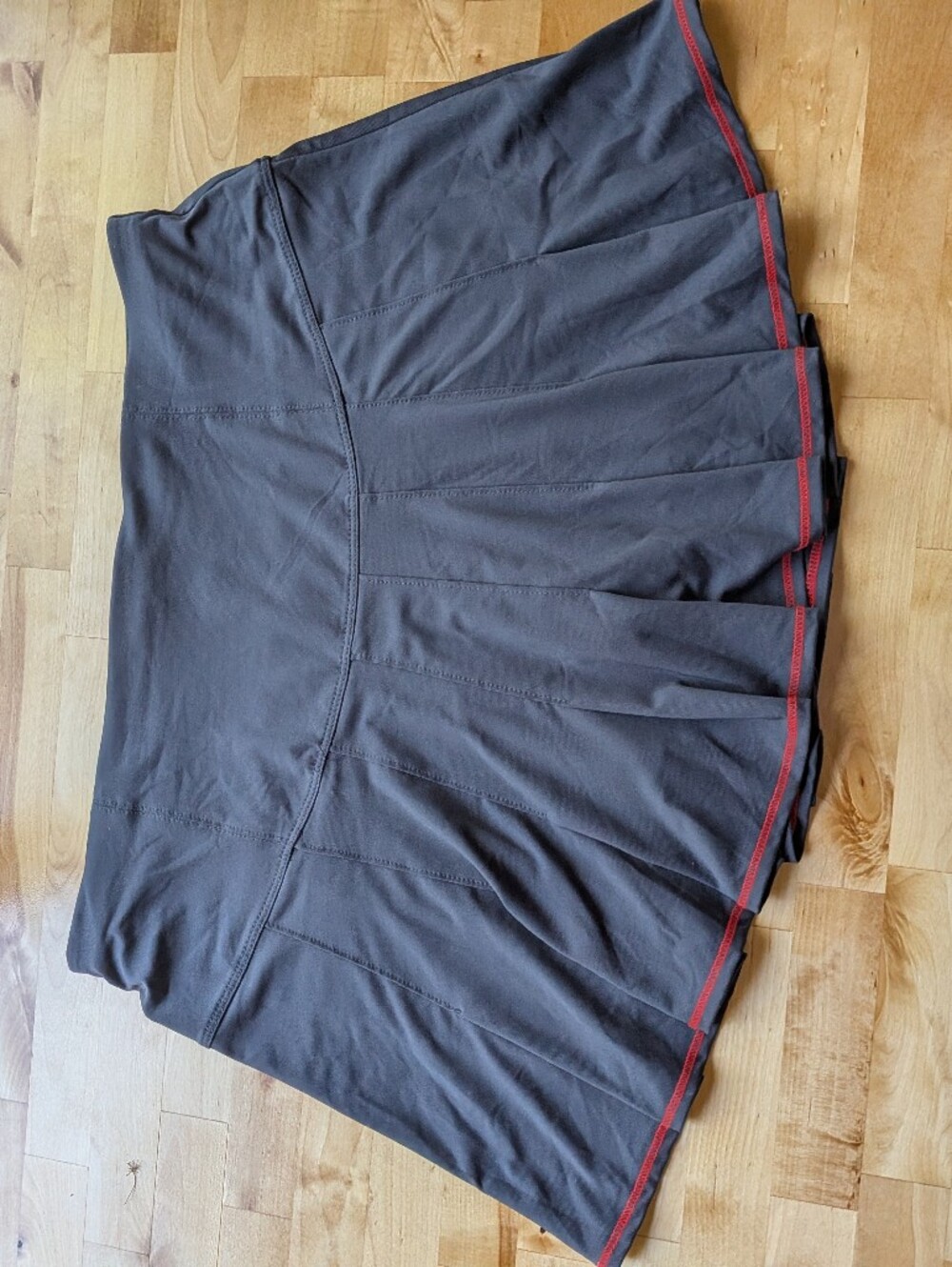 Lucky in Love Gray skirt skort with Red Trim, Size L (12)